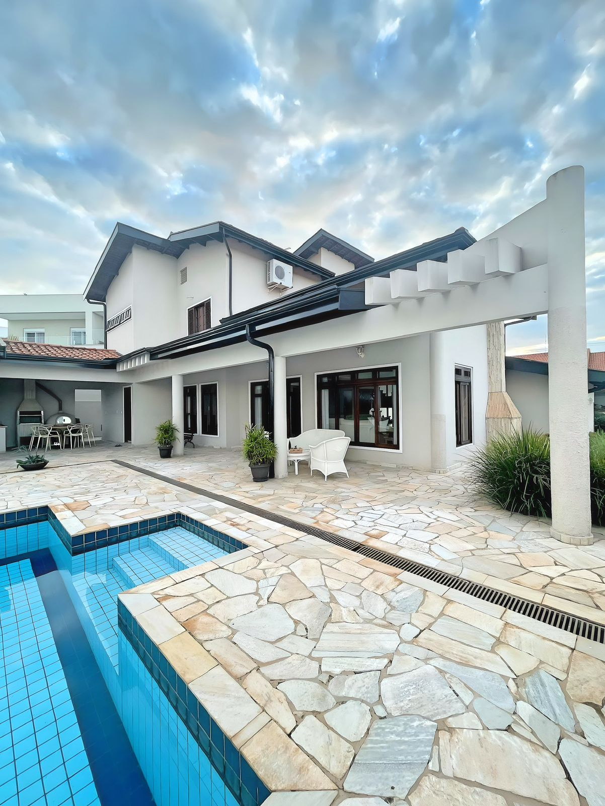 Linda casa em Barão Geraldo - Condomínio Rio das Pedras em Residencial parque rio das pedras, Campinas - sp | SoloBR