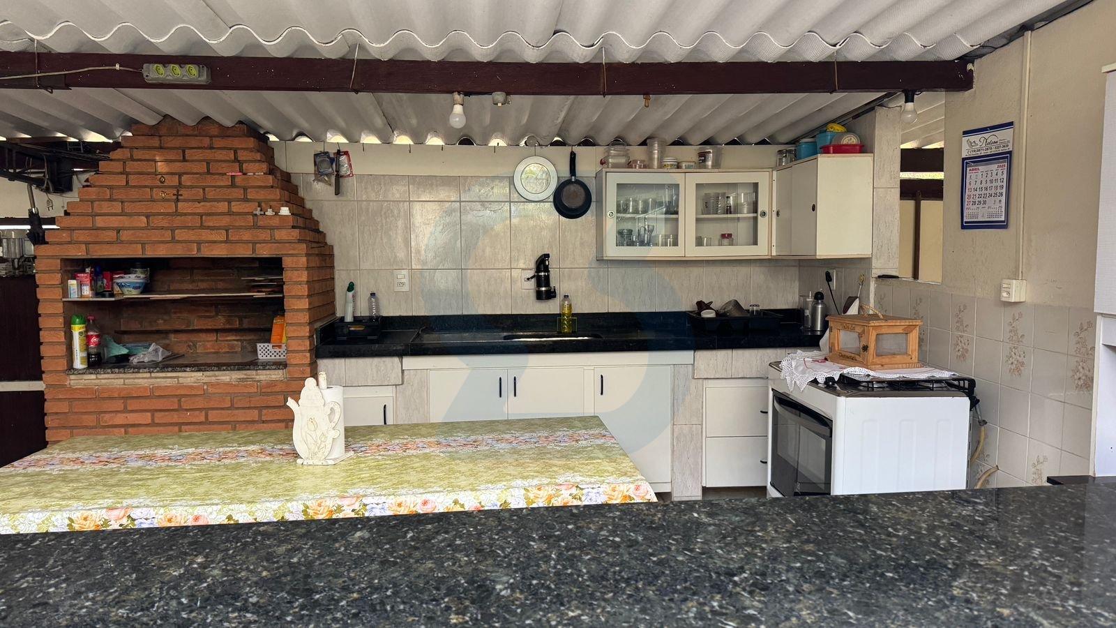 Casa Térrea Insolada em Excelente localização em Vila santo antonio, Valinhos - sp | SoloBR