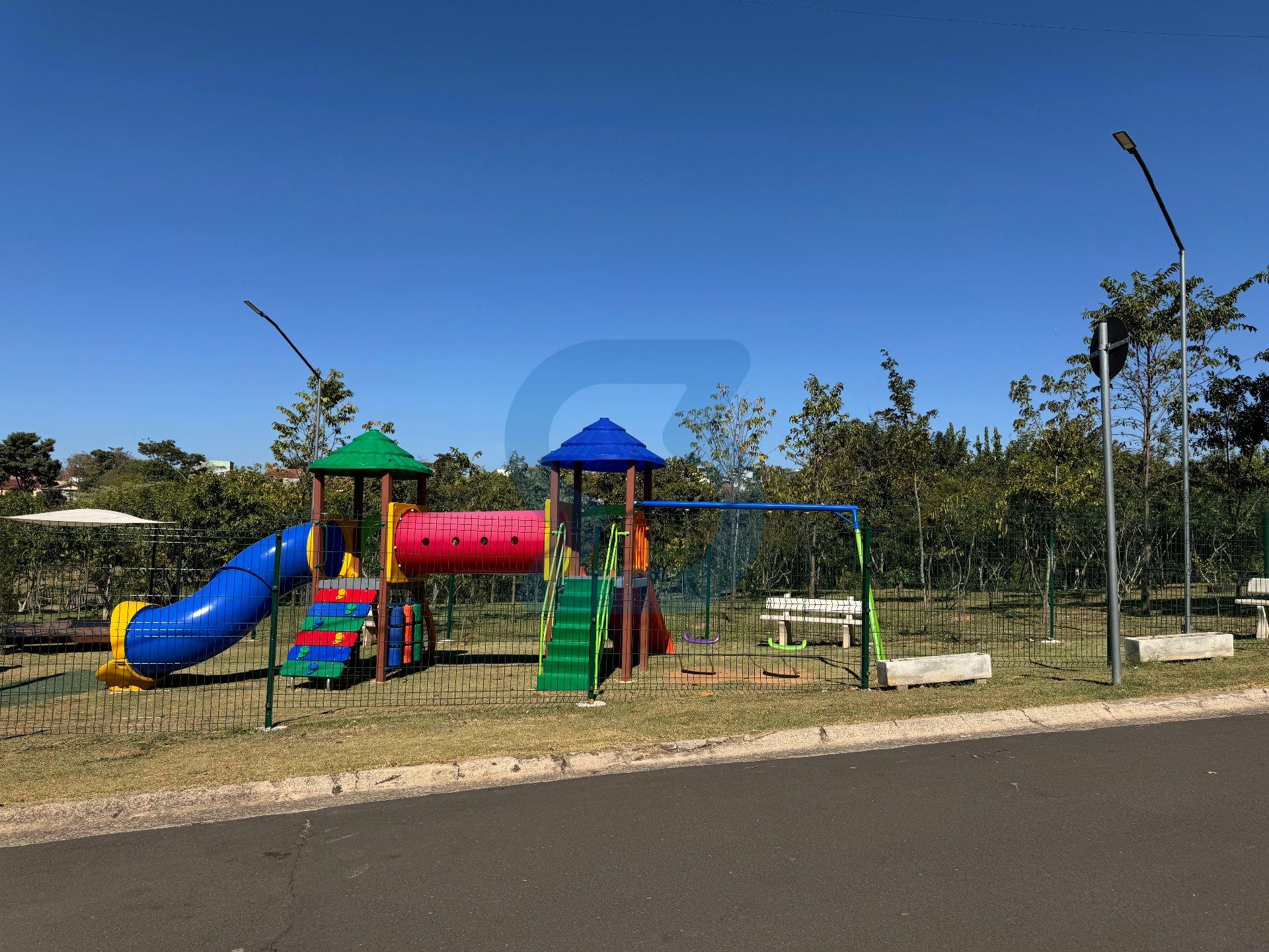 Lindo Sobrado de Esquina no Residencial Villa do Sol em Valinhos – Conforto e Sofisticação! em Jardim sao marcos, Valinhos - sp | SoloBR