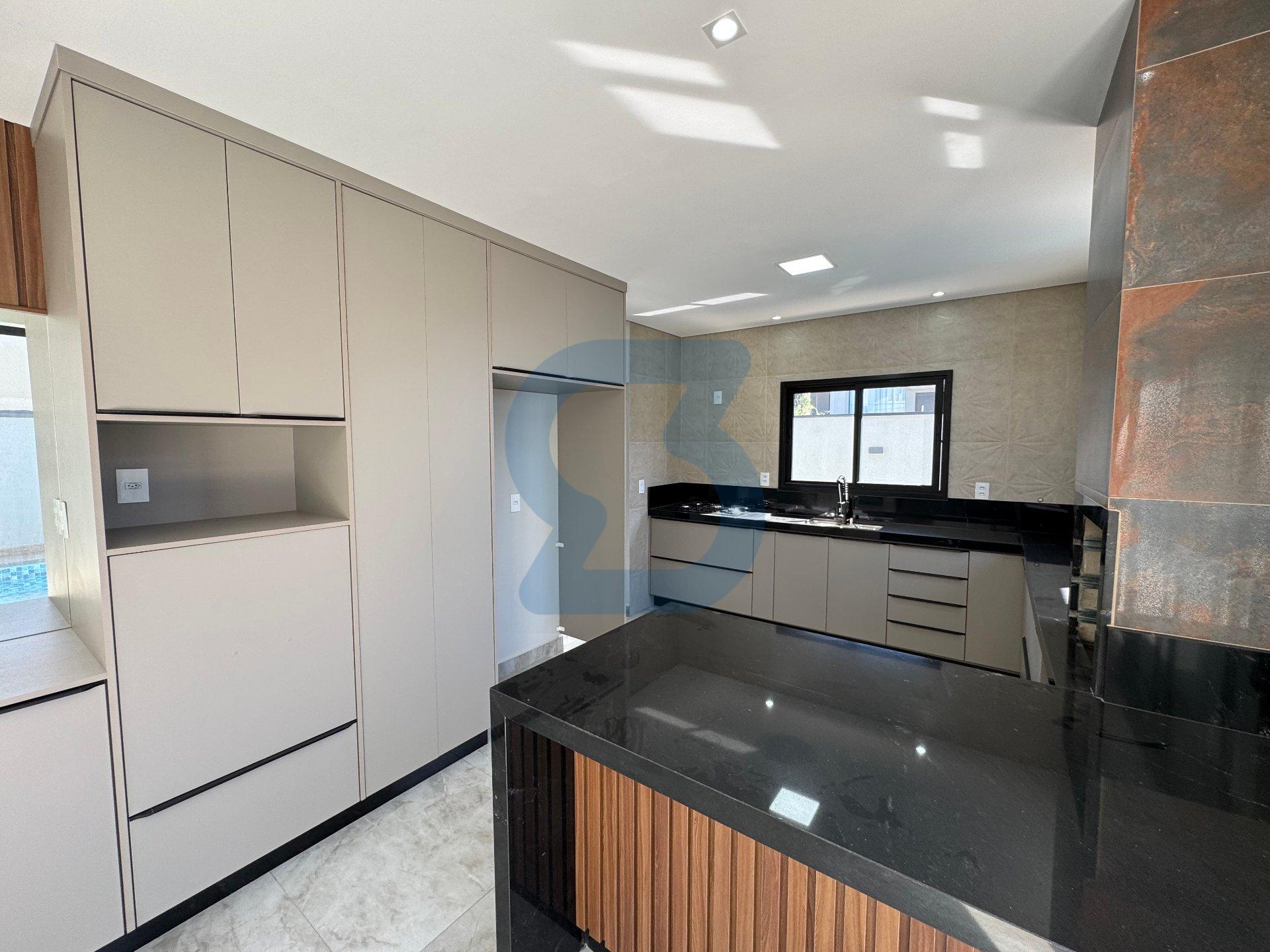 Lindo Sobrado de Esquina no Residencial Villa do Sol em Valinhos – Conforto e Sofisticação! em Jardim sao marcos, Valinhos - sp | SoloBR