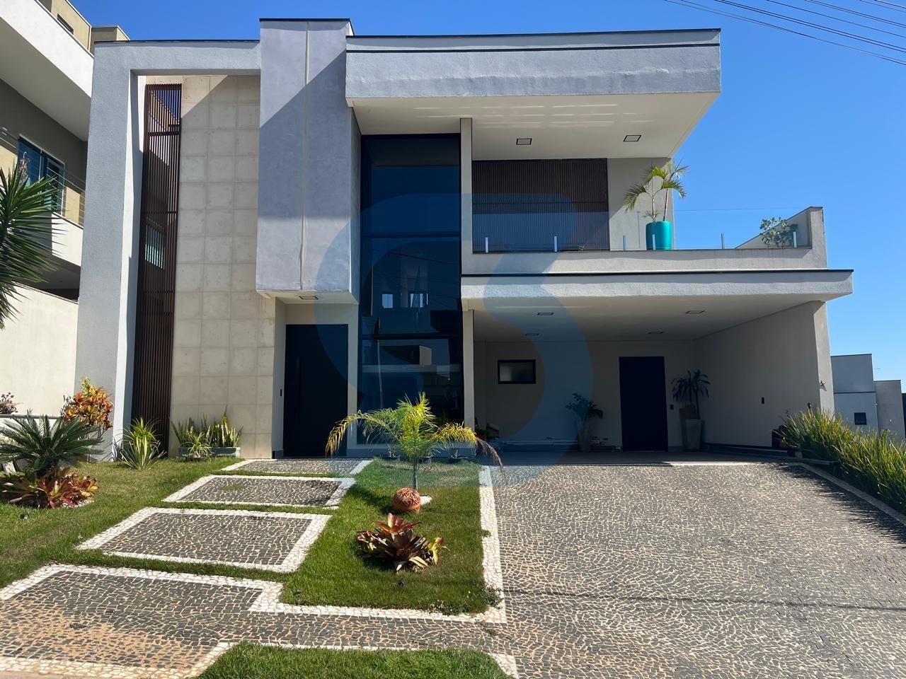 Lindo Sobrado de Alto Padrão em Valinhos com Piscina e Condomínio Completo! em Jardim sao marcos, Valinhos - sp | SoloBR