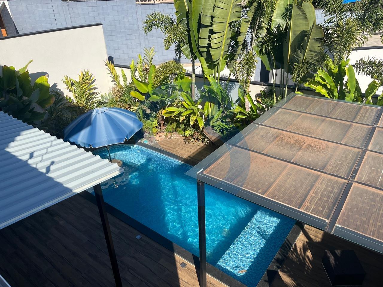 Lindo Sobrado de Alto Padrão em Valinhos com Piscina e Condomínio Completo! em Jardim sao marcos, Valinhos - sp | SoloBR