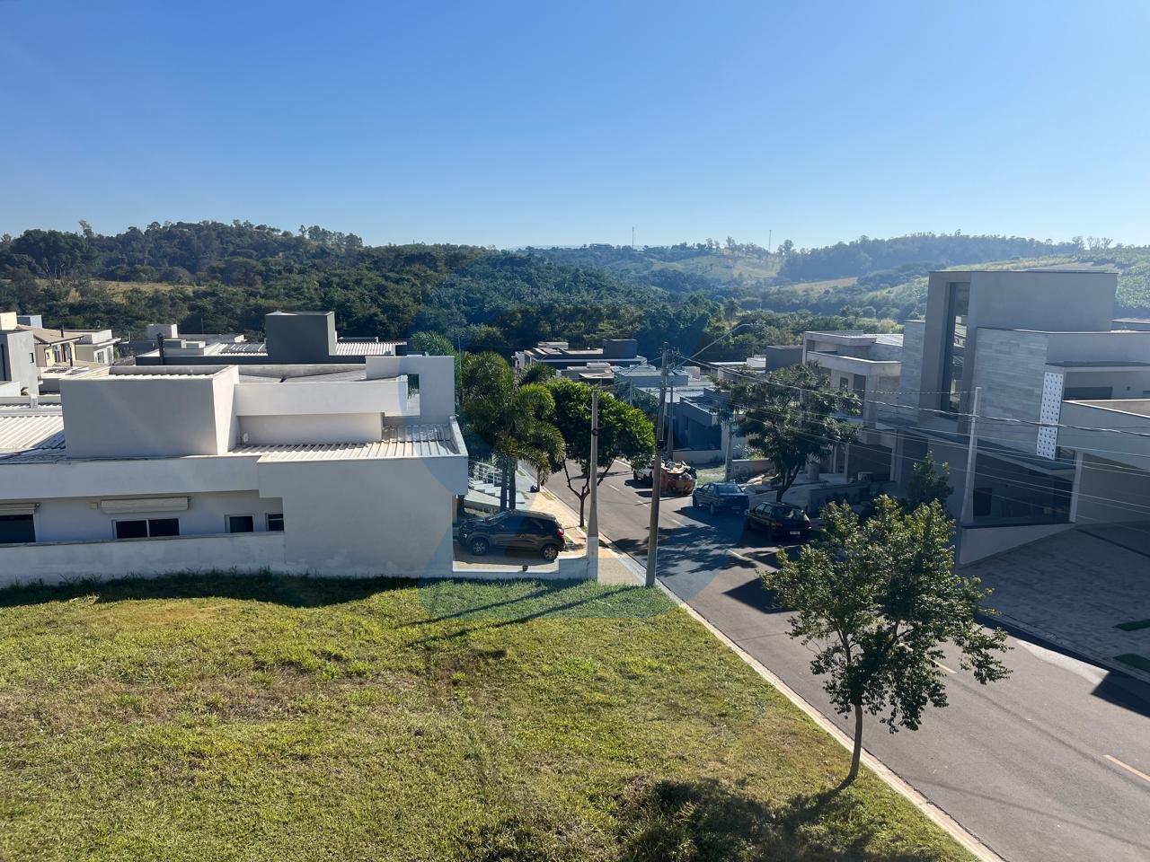 Lindo Sobrado de Alto Padrão em Valinhos com Piscina e Condomínio Completo! em Jardim sao marcos, Valinhos - sp | SoloBR