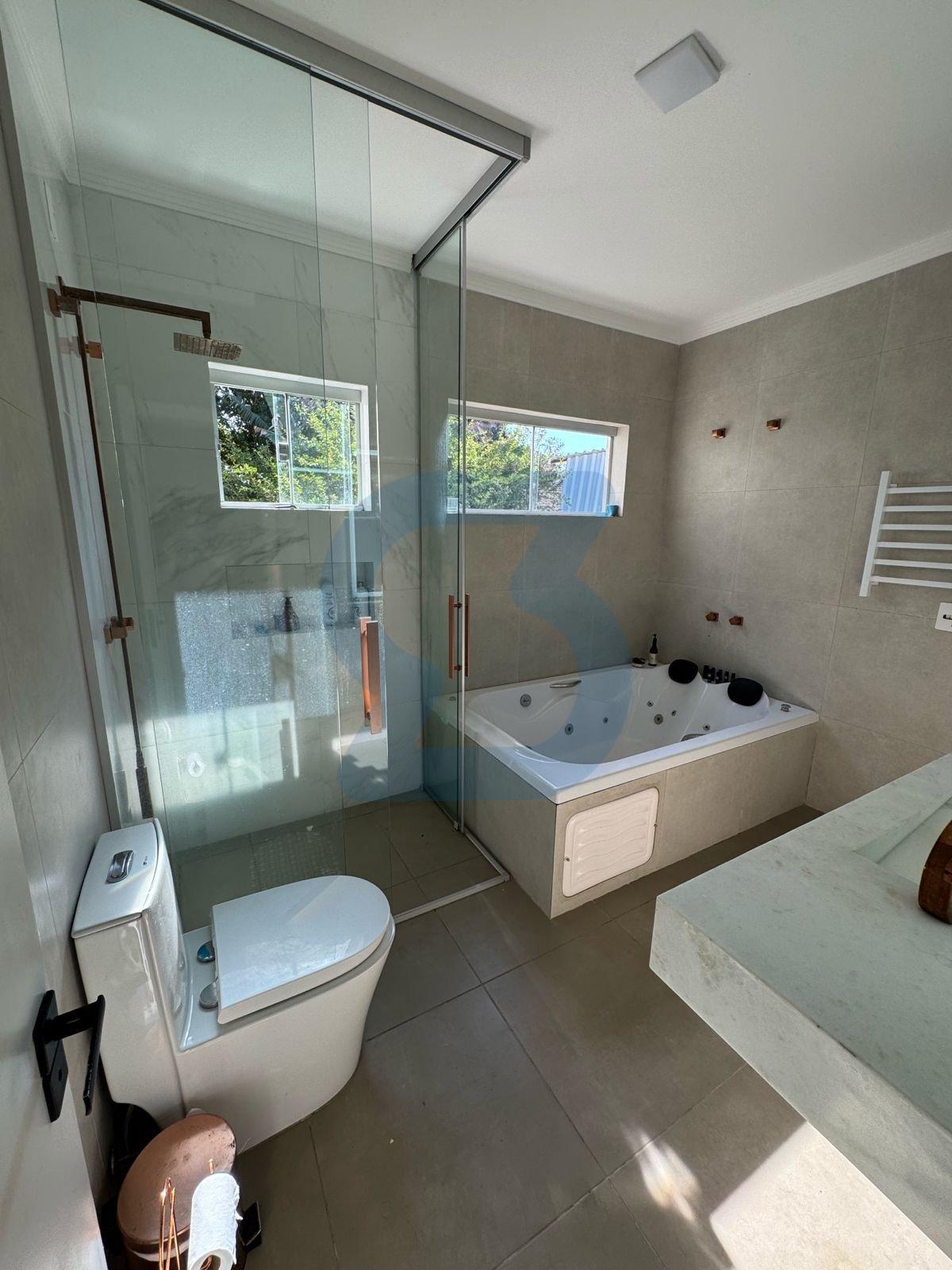 Casa de Alto Padrão com 4 Suítes, Piscina e Energia Solar em Condomínio Fechado - Vale das Garças em Barão geraldo, Campinas - sp | SoloBR