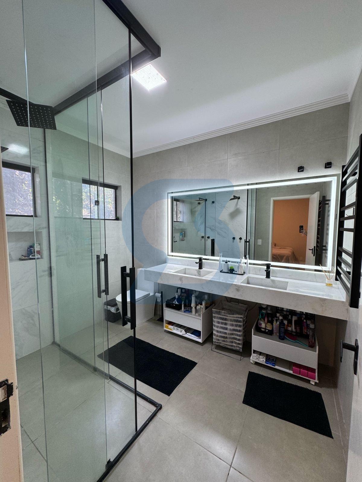 Casa de Alto Padrão com 4 Suítes, Piscina e Energia Solar em Condomínio Fechado - Vale das Garças em Barão geraldo, Campinas - sp | SoloBR