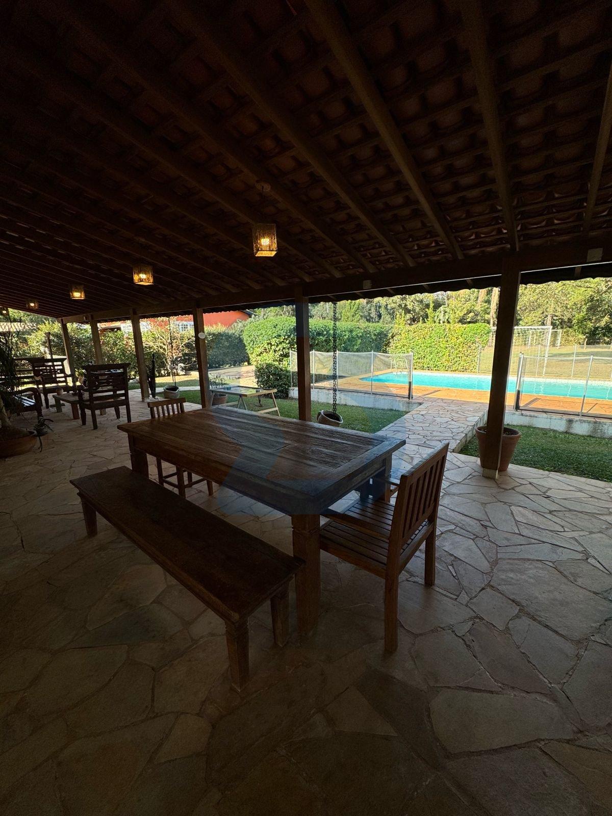 Casa de Alto Padrão com 4 Suítes, Piscina e Energia Solar em Condomínio Fechado - Vale das Garças em Barão geraldo, Campinas - sp | SoloBR