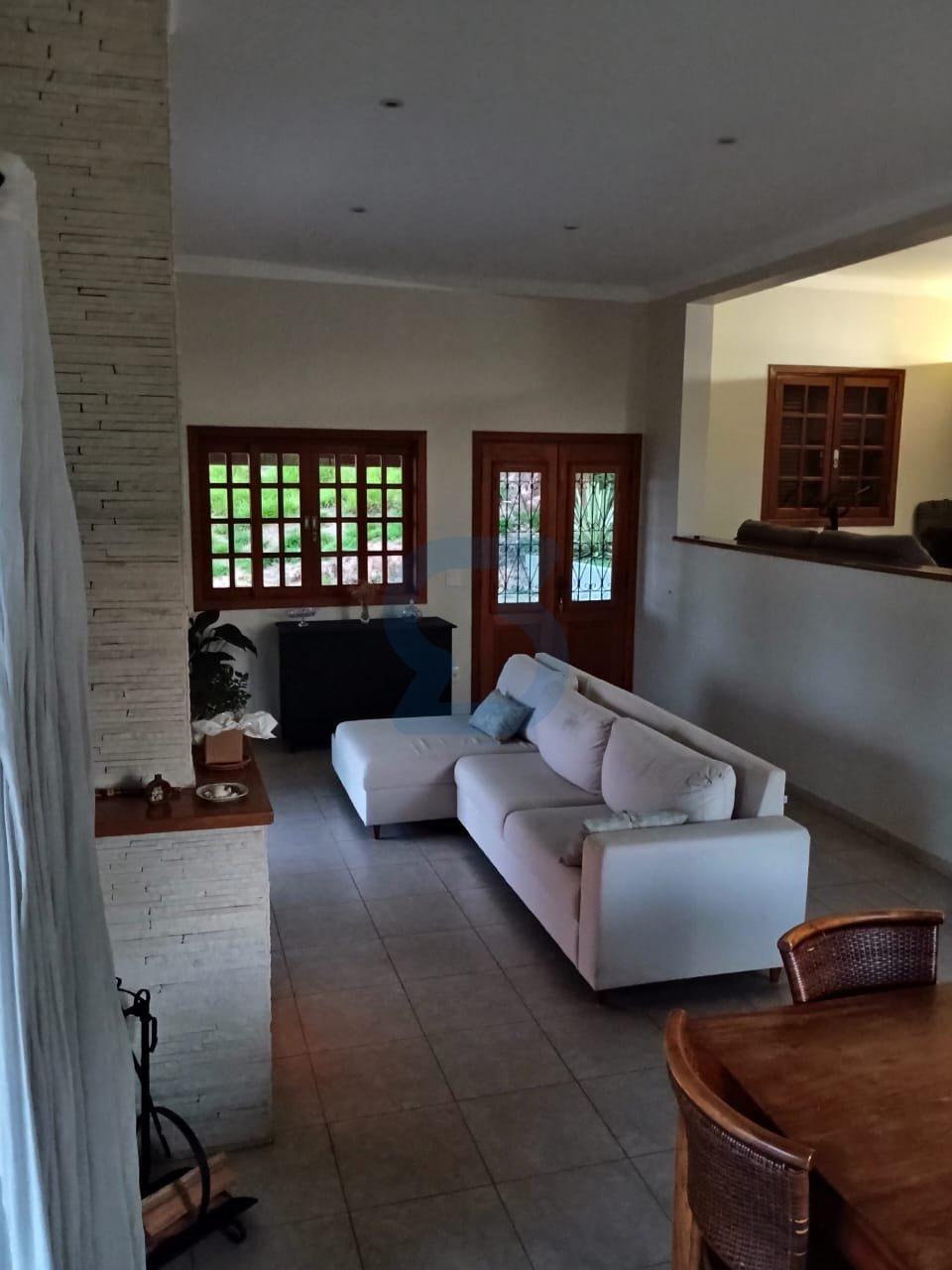 Oásis Exclusivo na Nova Suíça: Casa de Condomínio com 2000m² de Terreno! em Nova suíça, Valinhos - sp | SoloBR