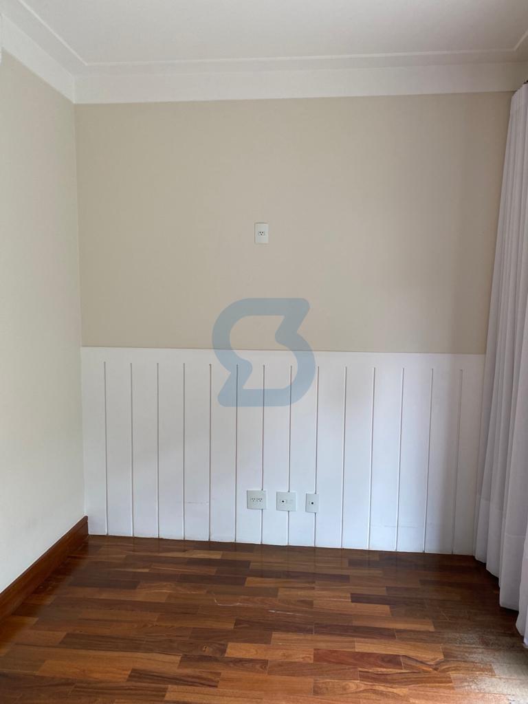 Valinhos: Seu Refúgio de Luxo em Condomínio | Lazer Resort e 1000m² de Terreno! em Joapiranga, Valinhos - sp | SoloBR