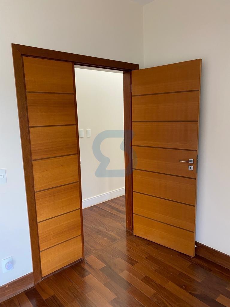 Valinhos: Seu Refúgio de Luxo em Condomínio | Lazer Resort e 1000m² de Terreno! em Joapiranga, Valinhos - sp | SoloBR