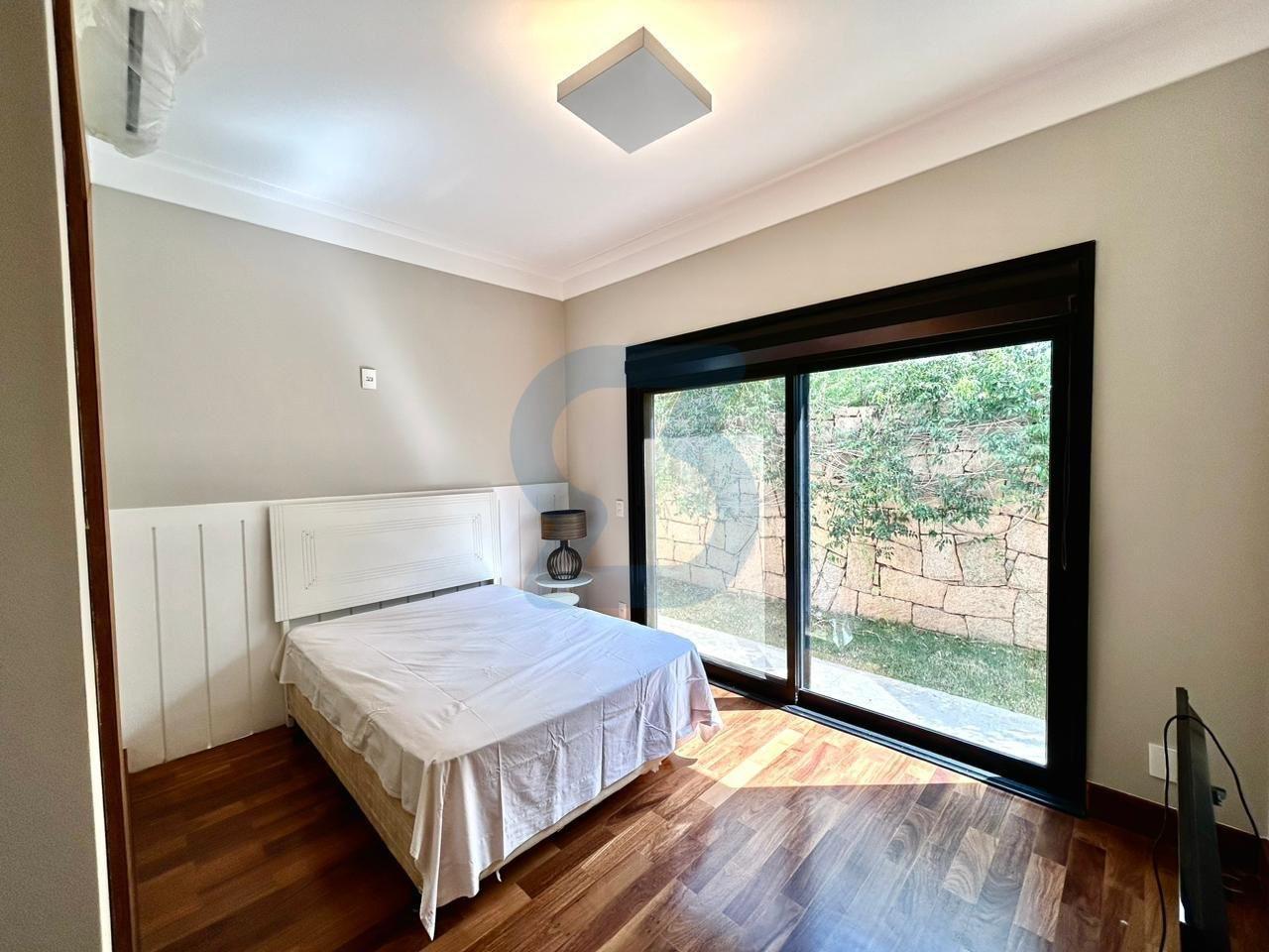 Valinhos: Seu Refúgio de Luxo em Condomínio | Lazer Resort e 1000m² de Terreno! em Joapiranga, Valinhos - sp | SoloBR