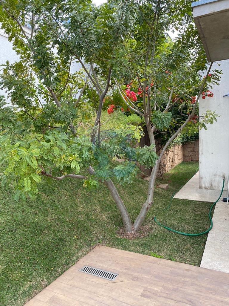 Valinhos: Seu Refúgio de Luxo em Condomínio | Lazer Resort e 1000m² de Terreno! em Joapiranga, Valinhos - sp | SoloBR