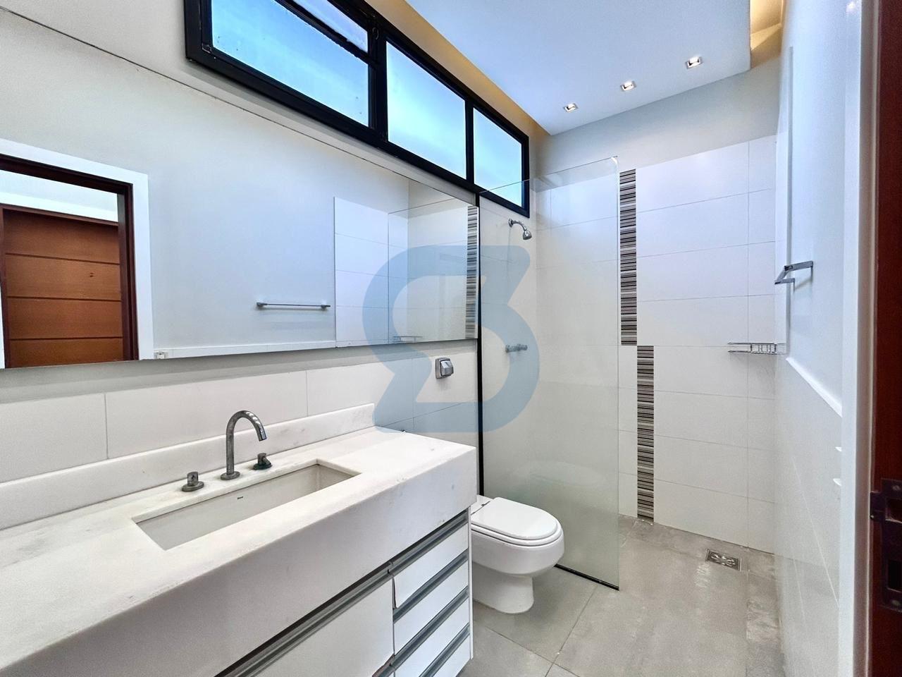 Valinhos: Seu Refúgio de Luxo em Condomínio | Lazer Resort e 1000m² de Terreno! em Joapiranga, Valinhos - sp | SoloBR