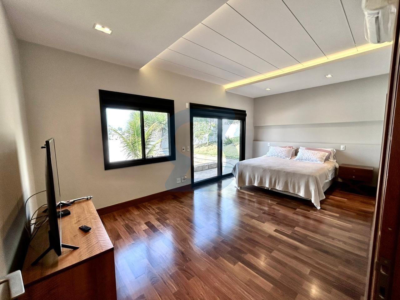 Valinhos: Seu Refúgio de Luxo em Condomínio | Lazer Resort e 1000m² de Terreno! em Joapiranga, Valinhos - sp | SoloBR
