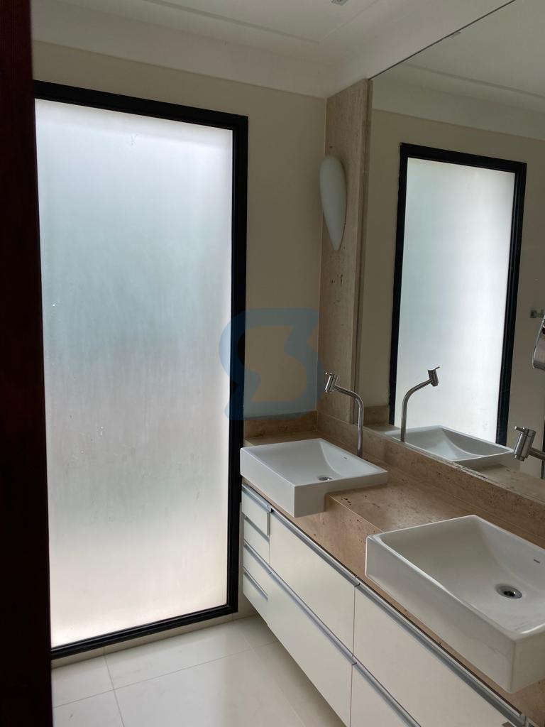 Valinhos: Seu Refúgio de Luxo em Condomínio | Lazer Resort e 1000m² de Terreno! em Joapiranga, Valinhos - sp | SoloBR