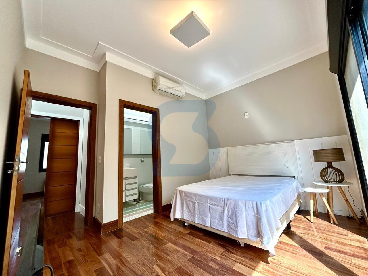 Valinhos: Seu Refúgio de Luxo em Condomínio | Lazer Resort e 1000m² de Terreno! em Joapiranga, Valinhos - sp | SoloBR