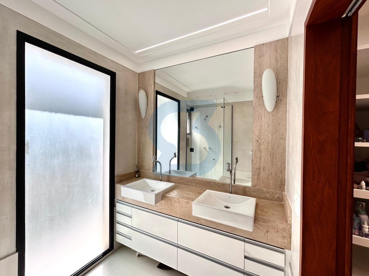 Valinhos: Seu Refúgio de Luxo em Condomínio | Lazer Resort e 1000m² de Terreno! em Joapiranga, Valinhos - sp | SoloBR