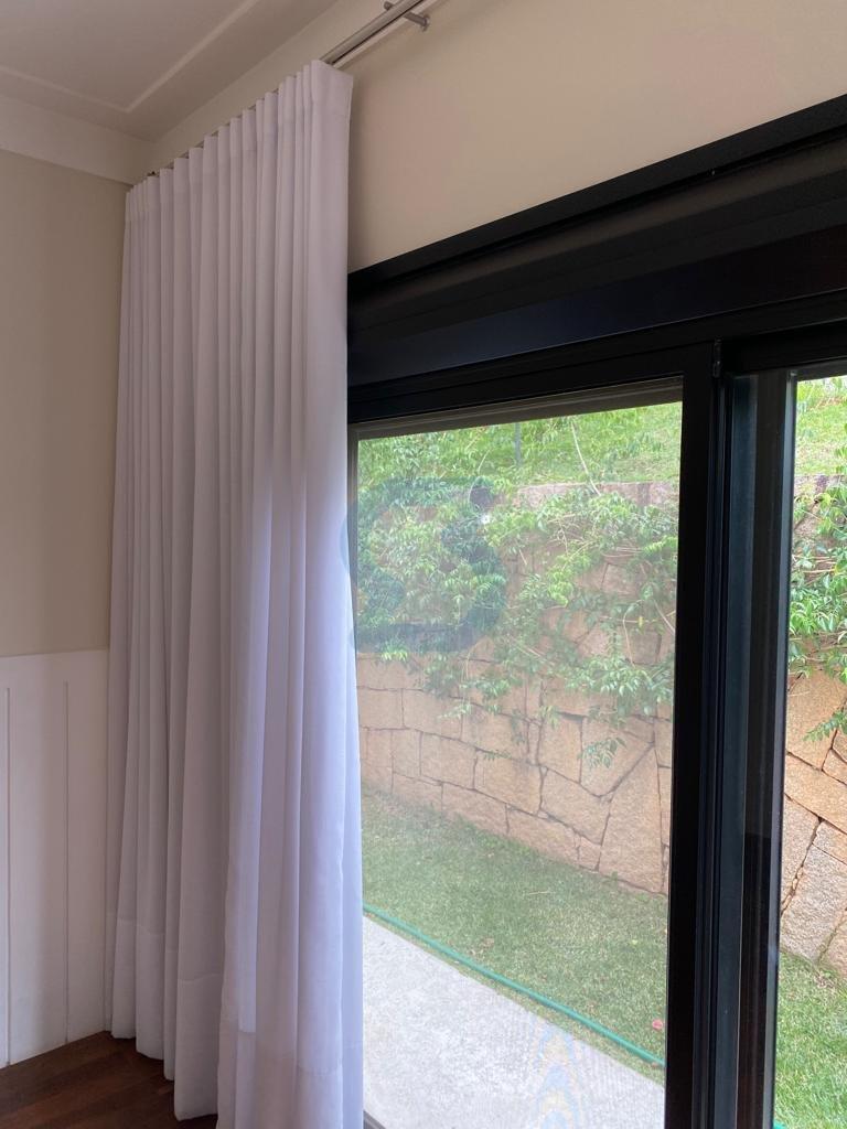 Valinhos: Seu Refúgio de Luxo em Condomínio | Lazer Resort e 1000m² de Terreno! em Joapiranga, Valinhos - sp | SoloBR