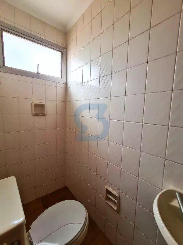Centro de Limeira: Seu Apto 2 Quartos, 92m²! Conforto, Armários e Ar. Aceita Financiamento! em Centro, Limeira - sp | SoloBR