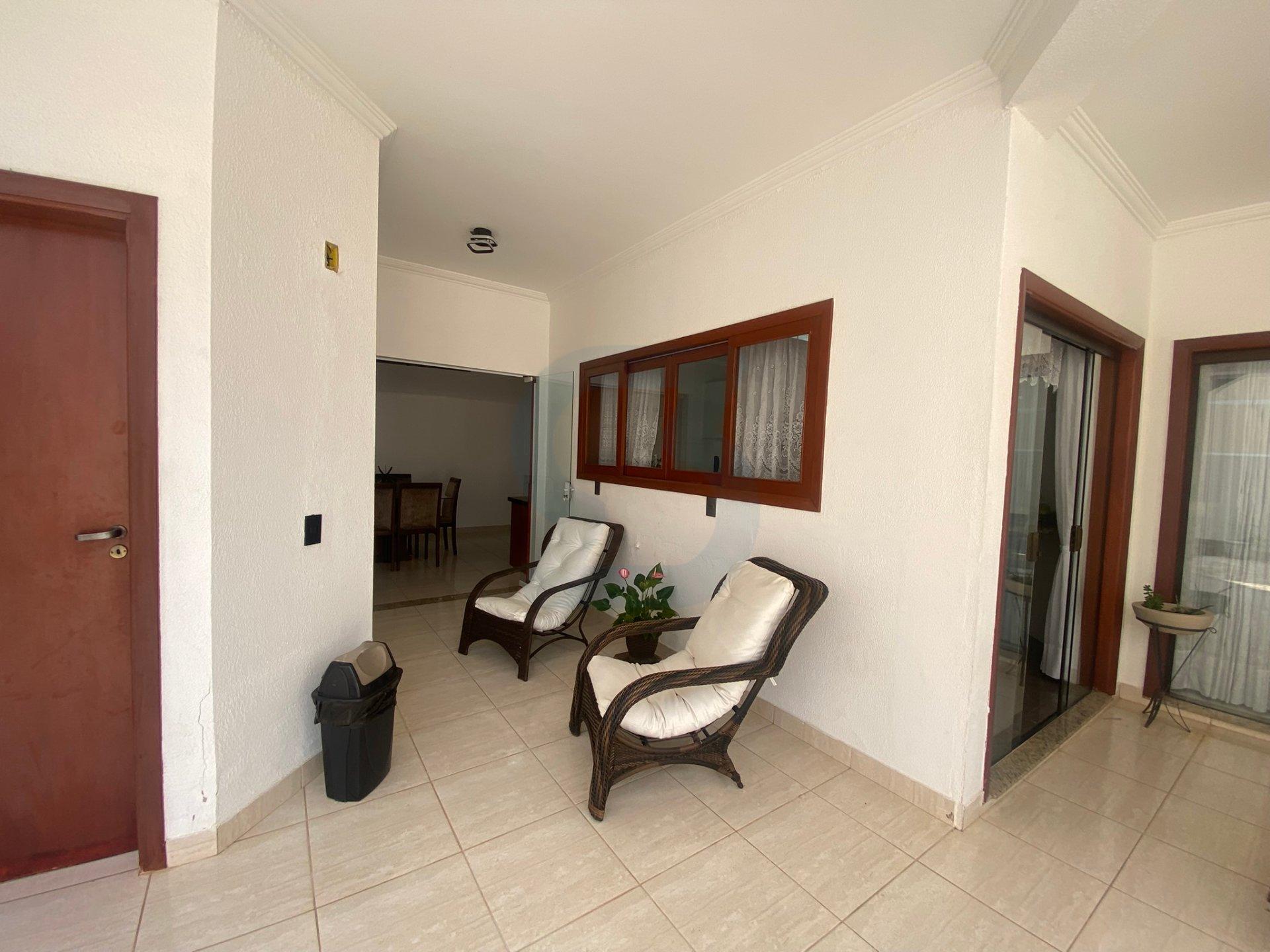 Luxo e Conforto em Valinhos: Casa Mobiliada com Lazer Completo no Jardim Paiquere! em Jardim paiquere, Valinhos - sp | SoloBR