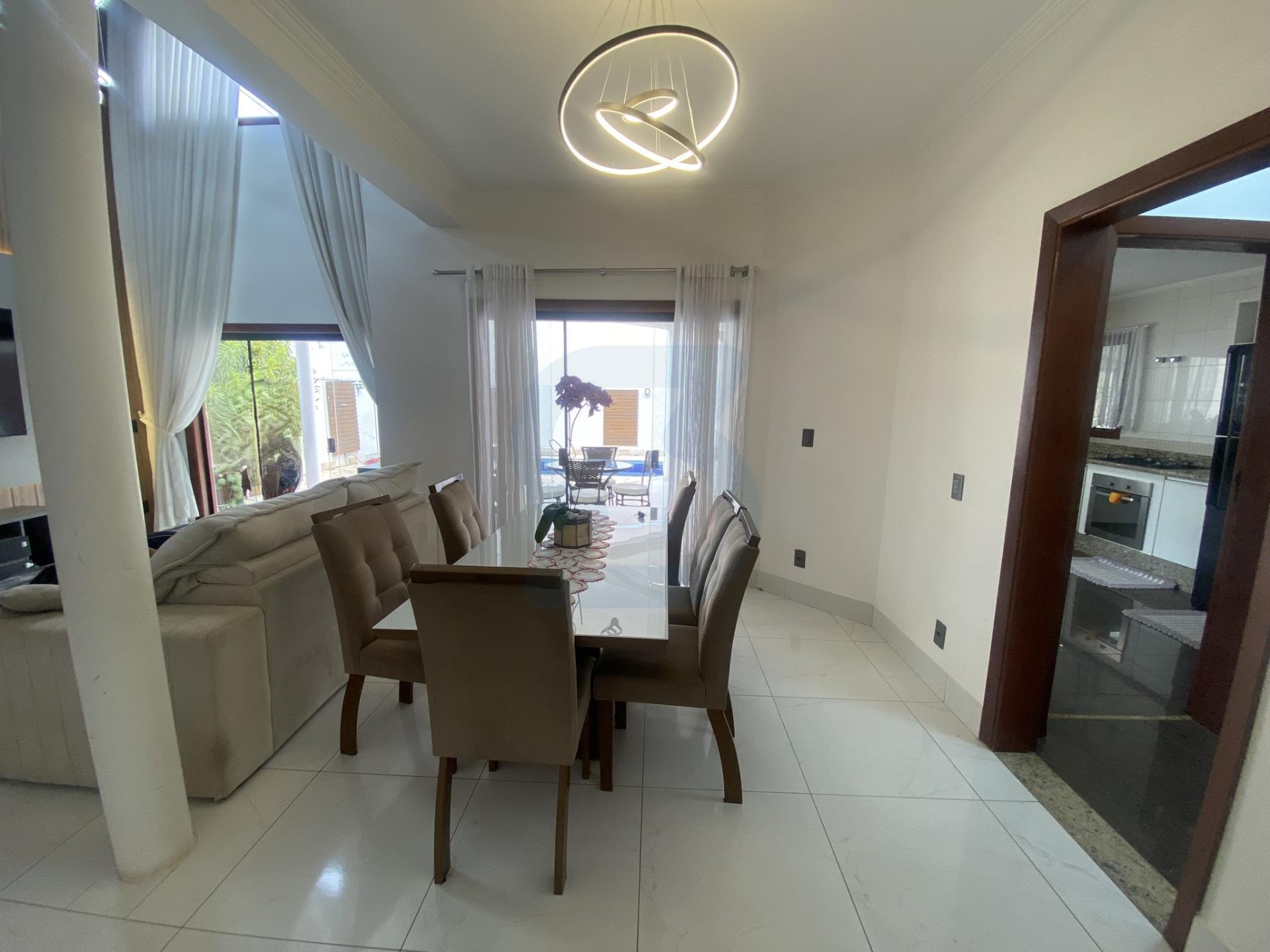 Luxo e Conforto em Valinhos: Casa Mobiliada com Lazer Completo no Jardim Paiquere! em Jardim paiquere, Valinhos - sp | SoloBR