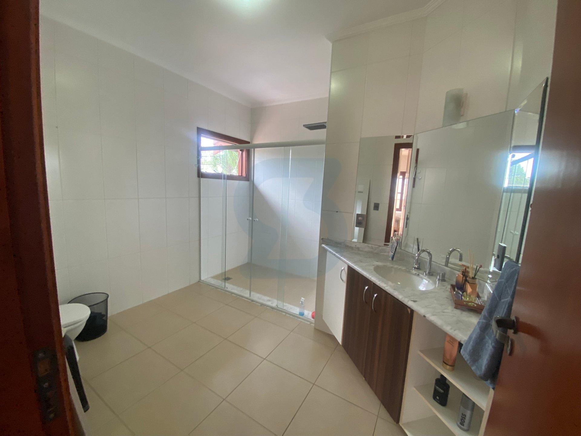 Luxo e Conforto em Valinhos: Casa Mobiliada com Lazer Completo no Jardim Paiquere! em Jardim paiquere, Valinhos - sp | SoloBR