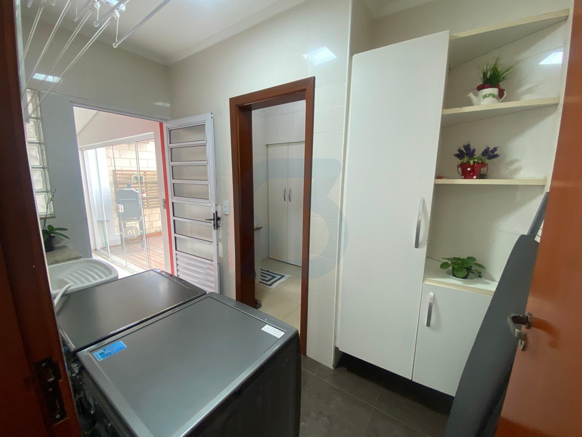 Luxo e Conforto em Valinhos: Casa Mobiliada com Lazer Completo no Jardim Paiquere! em Jardim paiquere, Valinhos - sp | SoloBR