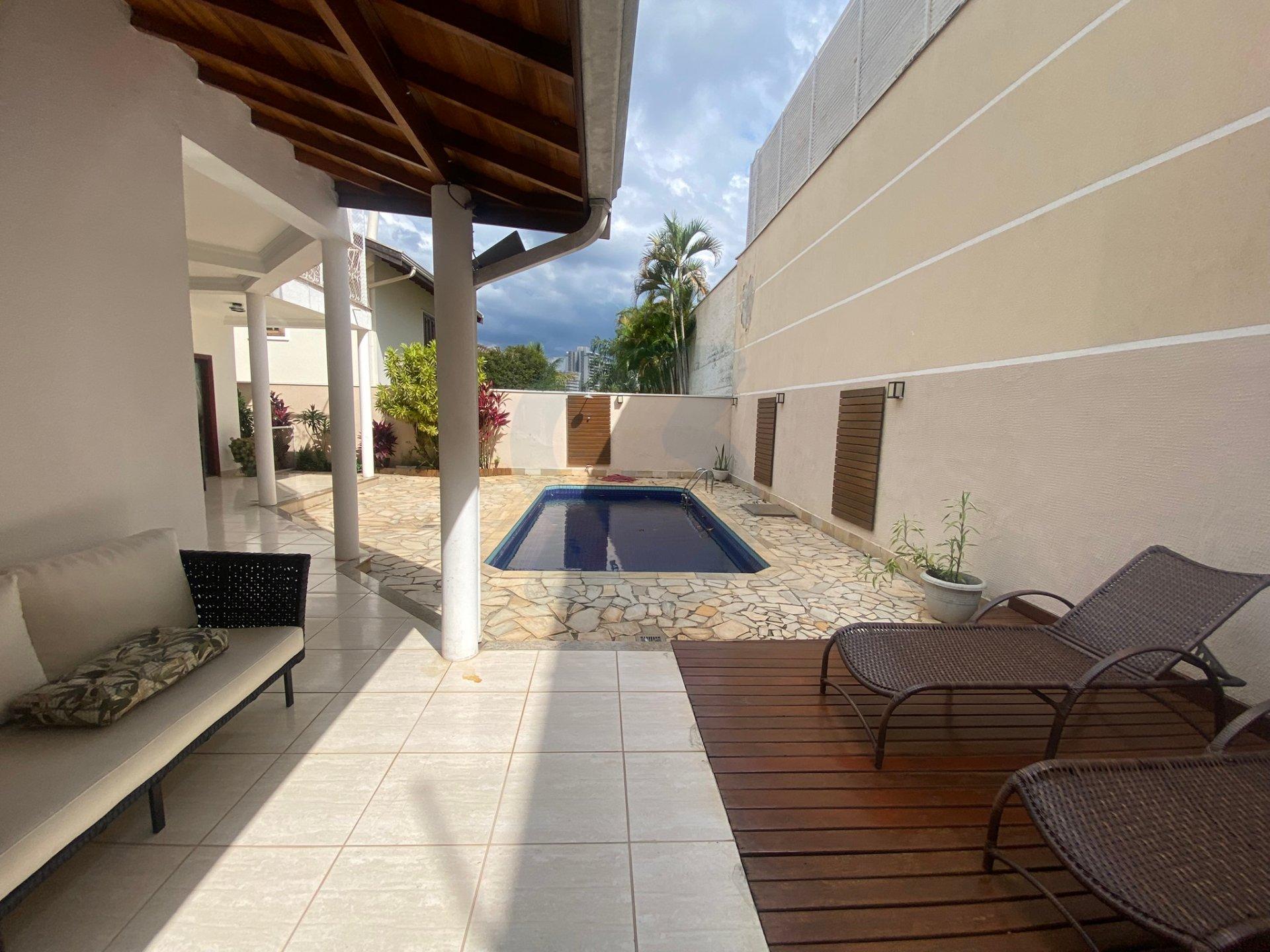 Luxo e Conforto em Valinhos: Casa Mobiliada com Lazer Completo no Jardim Paiquere! em Jardim paiquere, Valinhos - sp | SoloBR