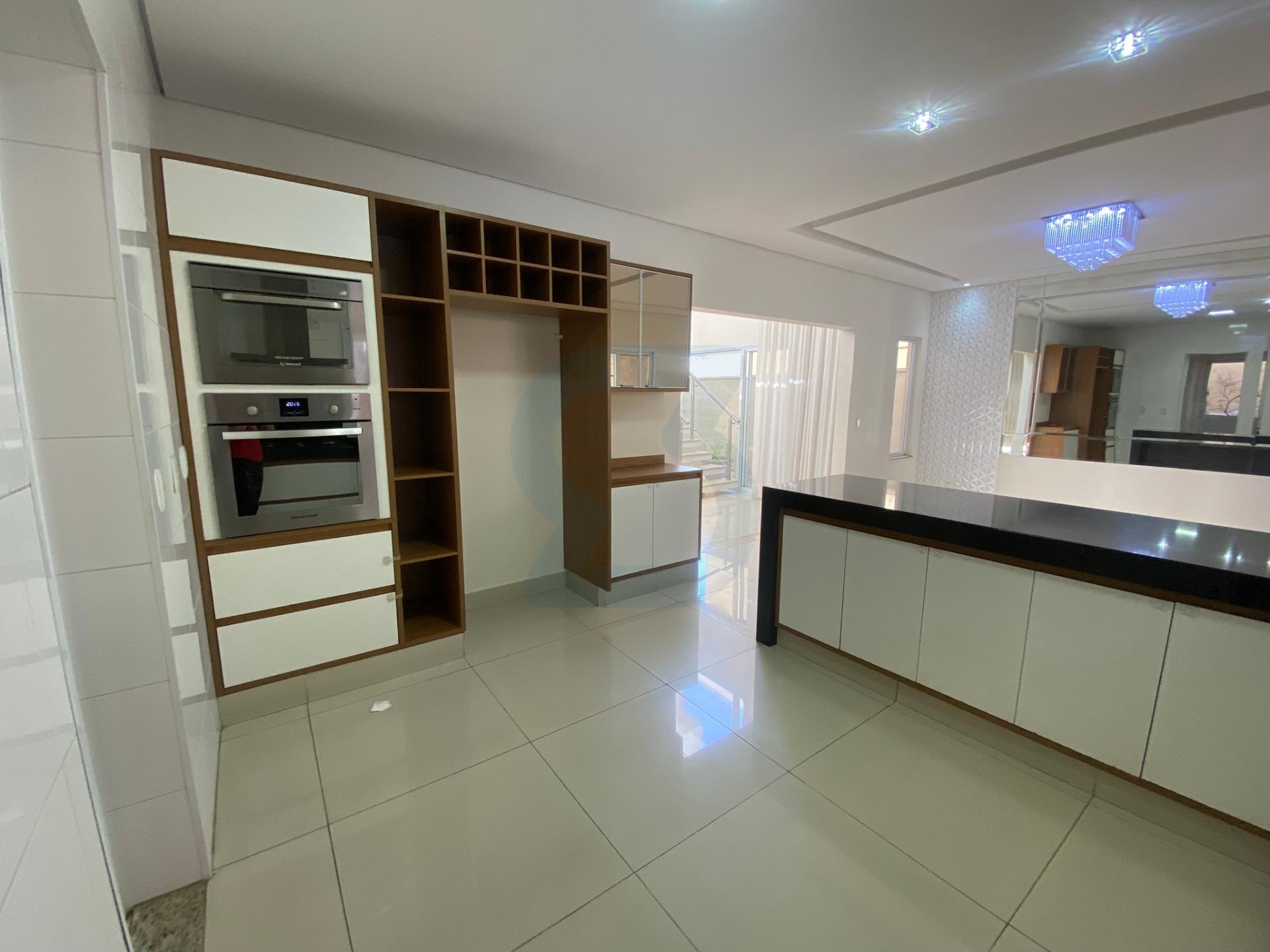 Luxo e Lazer Completo no Swiss Park: Sua Casa de Sonho com 4 Suítes e Piscina Privativa. em Swiss park, Campinas - sp | SoloBR