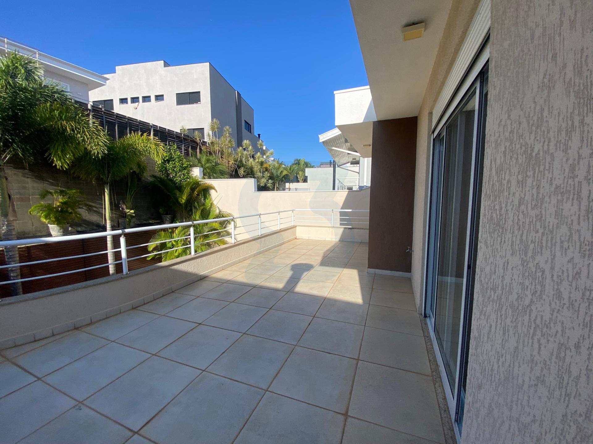 Luxo e Lazer Completo no Swiss Park: Sua Casa de Sonho com 4 Suítes e Piscina Privativa. em Swiss park, Campinas - sp | SoloBR