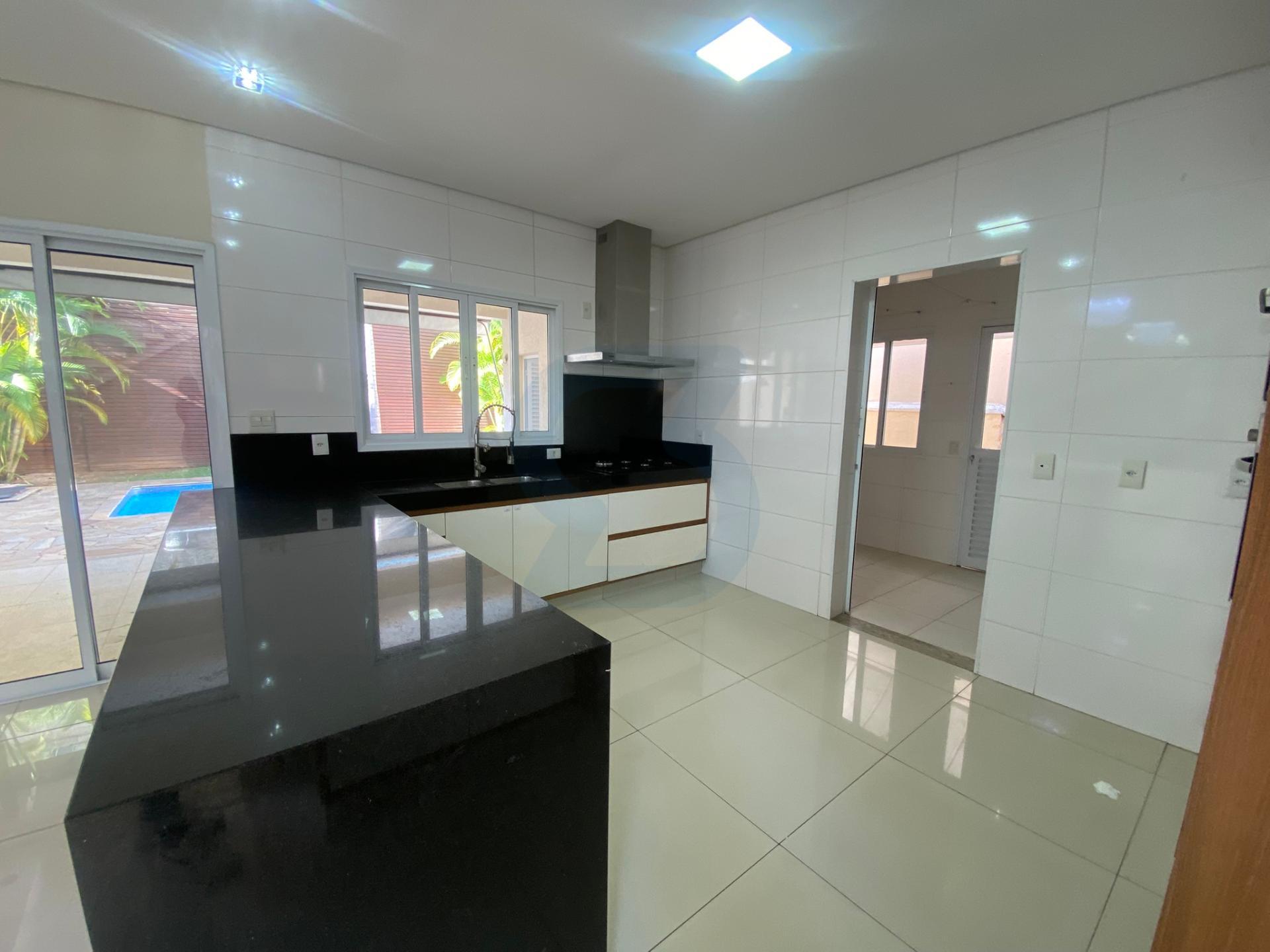 Luxo e Lazer Completo no Swiss Park: Sua Casa de Sonho com 4 Suítes e Piscina Privativa. em Swiss park, Campinas - sp | SoloBR