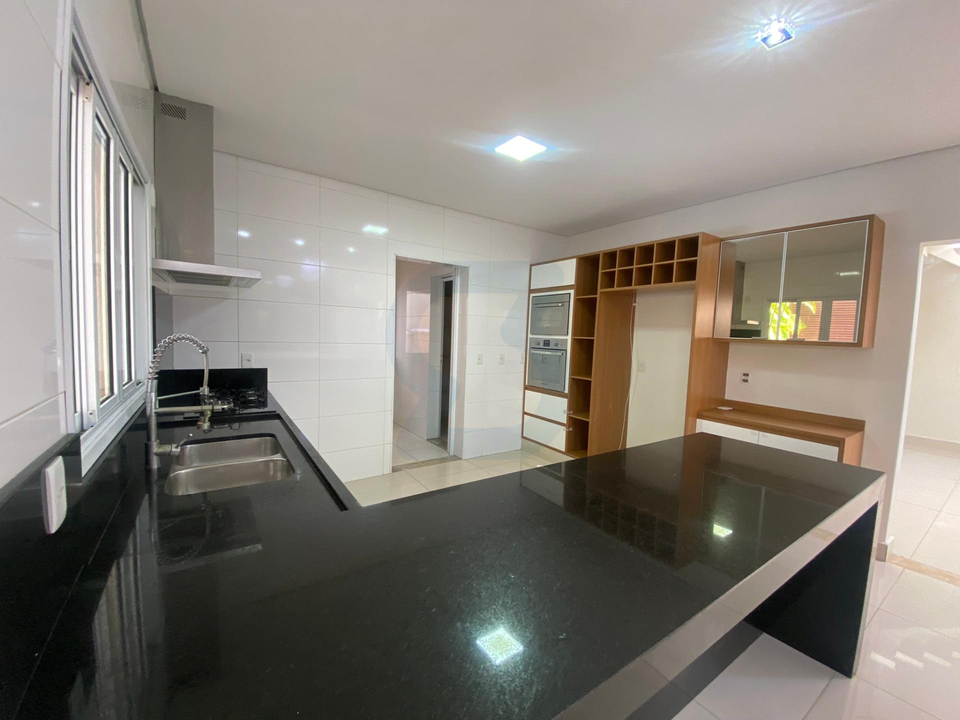 Luxo e Lazer Completo no Swiss Park: Sua Casa de Sonho com 4 Suítes e Piscina Privativa. em Swiss park, Campinas - sp | SoloBR