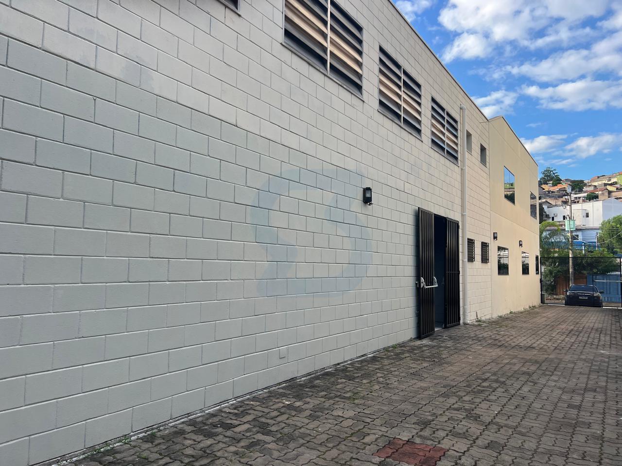 Galpão Comercial Amplo em Itatiba: Sua Empresa no Jardim das Nações! em Jardim das nacoes, Itatiba - sp | SoloBR