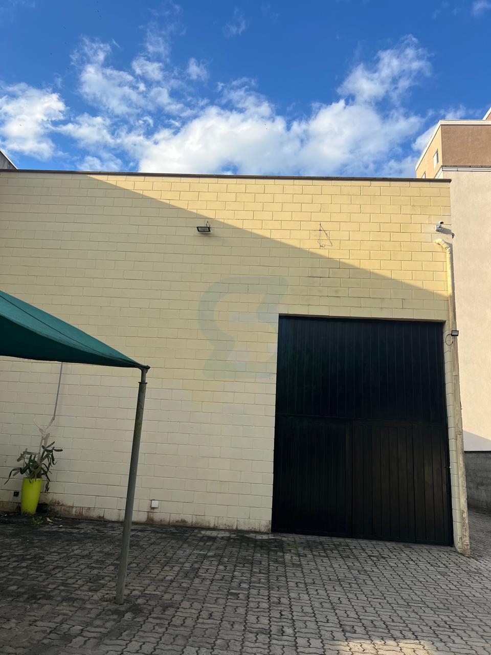 Galpão Comercial Amplo em Itatiba: Sua Empresa no Jardim das Nações! em Jardim das nacoes, Itatiba - sp | SoloBR