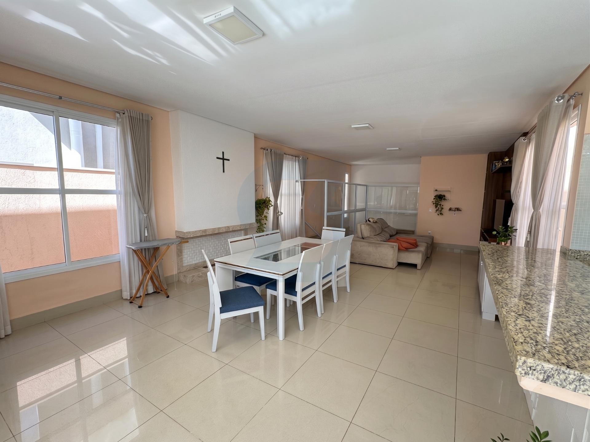 Casa Exclusiva em Condomínio Villaggio Di Napoli, Valinhos - Conforto e Segurança em Loteamento residencial santa gertrudes, Valinhos | SoloBR