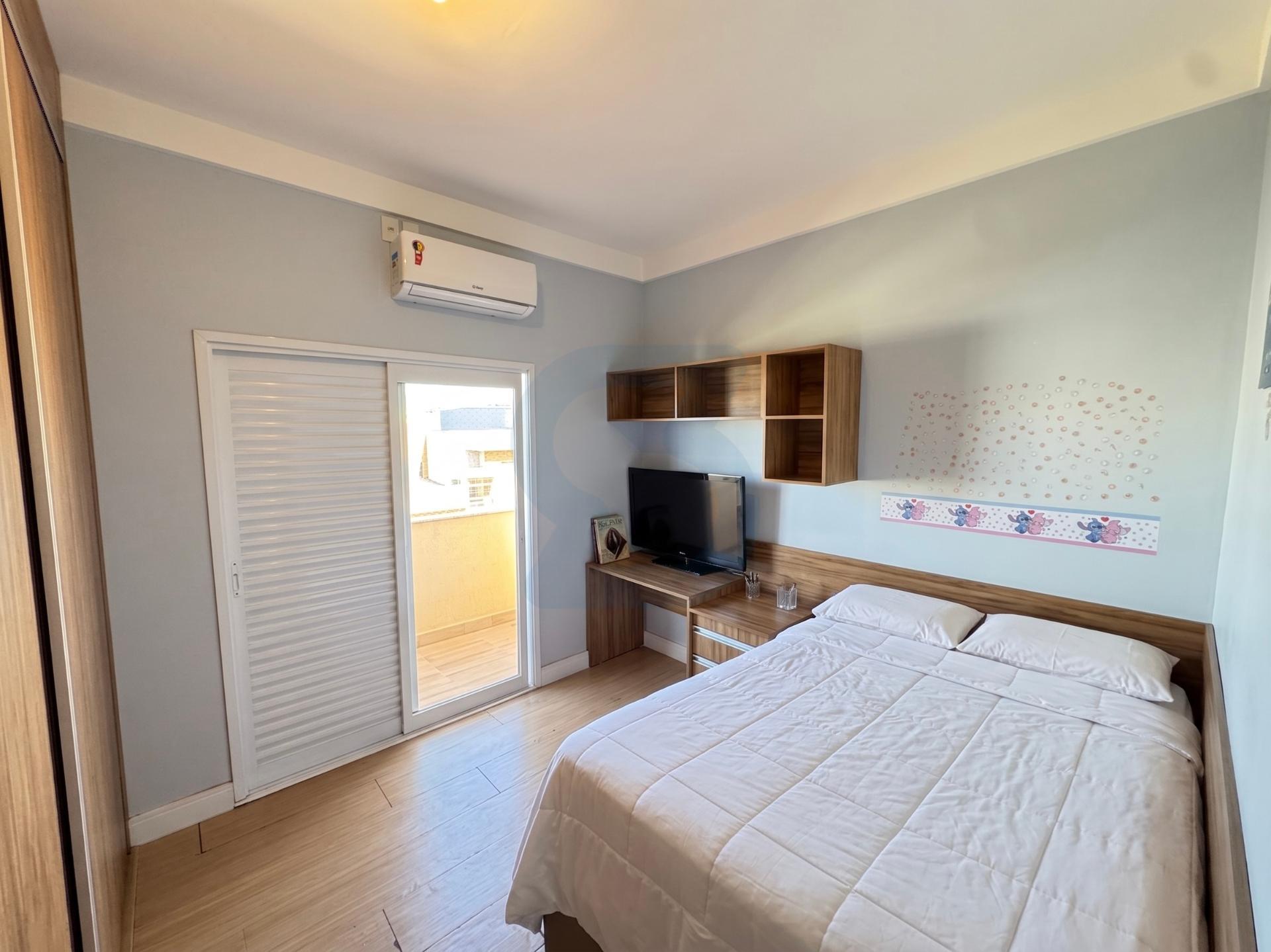Casa Exclusiva em Condomínio Villaggio Di Napoli, Valinhos - Conforto e Segurança em Loteamento residencial santa gertrudes, Valinhos | SoloBR