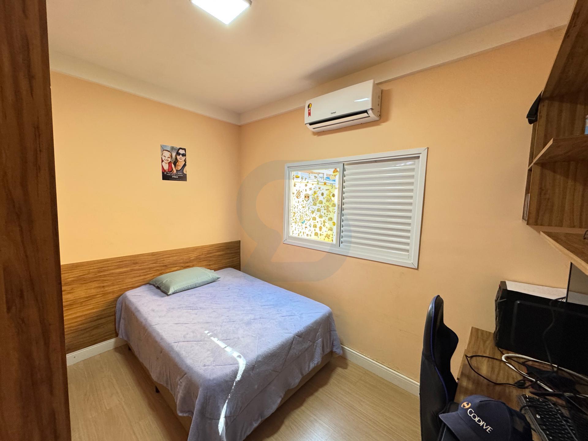 Casa Exclusiva em Condomínio Villaggio Di Napoli, Valinhos - Conforto e Segurança em Loteamento residencial santa gertrudes, Valinhos | SoloBR