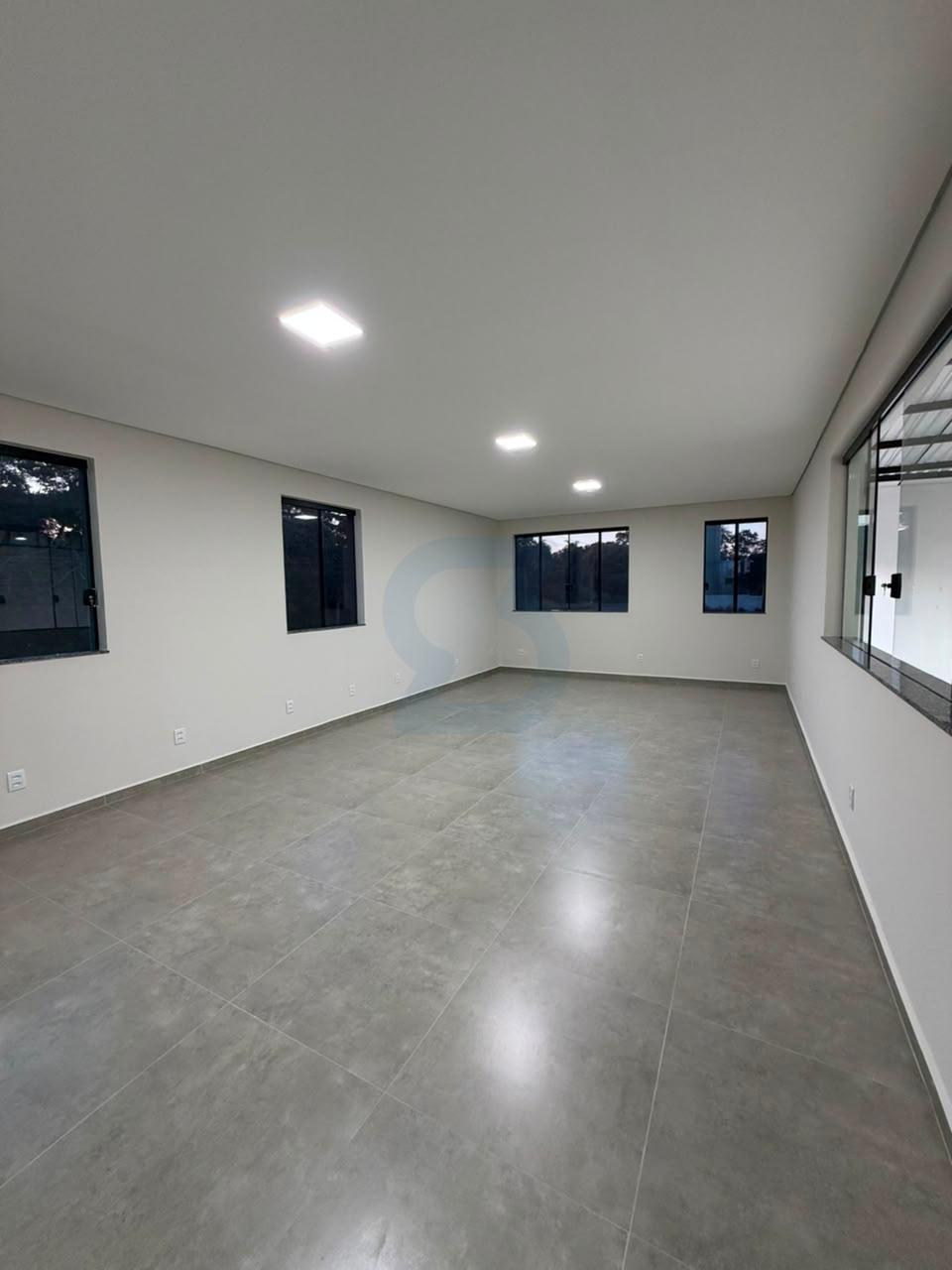 Galpão Comercial Amplo e Seguro na Vila Champion em Mogi Guaçu em Vila champion, Mogi guaçu - sp | SoloBR