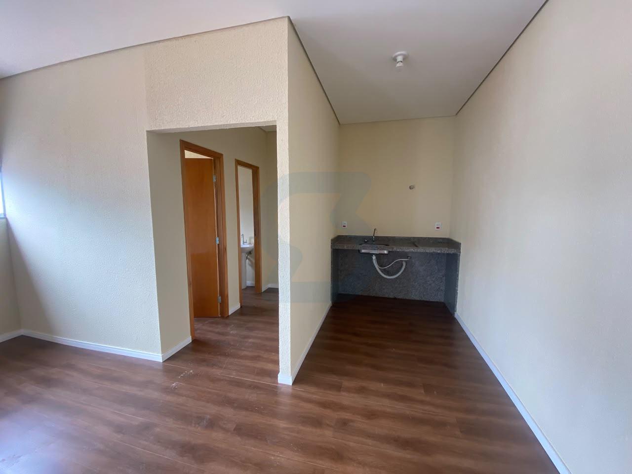 Galpão Comercial Amplo com 900m² de Área Útil em Hortolândia em Loteamento adventista campineiro, Hortolândia - sp | SoloBR